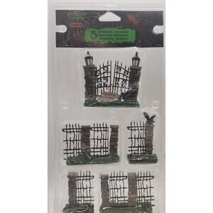 Lemax Spooky Town 2013 Iron Gate and Fence Set of 4 #34606